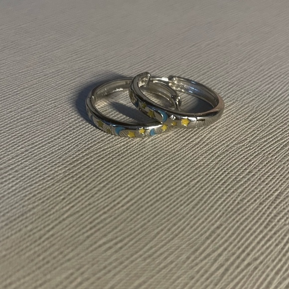 Sterling silver hoop earrings - Picture 2 of 3